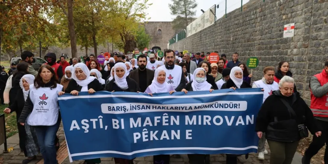 Amed'de İnsan Hakları Günü yürüyüşü